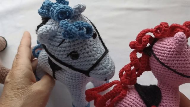 Лошадка крючком, отвечаю на вопрос.