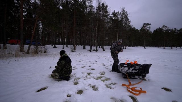 ЗИМНИЙ КЕМПИНГ В КАРЕЛИИ:ТЕПЛАЯ НОЧЕВКА В ОГРОМНОЙ ПАЛАТКЕ