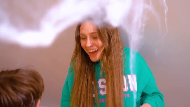 Бедная Мама vs Богатая Мама | Жизнь Подростка из Богатой и Нищей Семьи