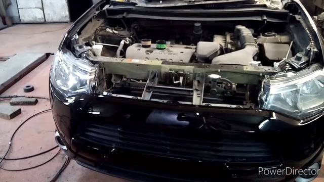 Как снять решётку  радиатора Бампер передний  на Мицубиси Аутлендер Mitsubishi outlander