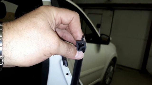 Дополнительные уплотнители на двери Лада Гранта - самостоятельная установка