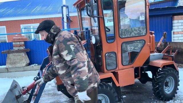 Самодельный трактор ЧАСТЬ 2 копия т-150 кировец