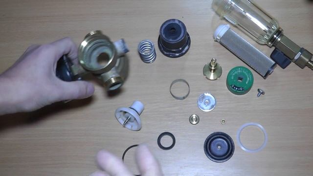 Что делать если гудит трубопровод с фильтром редуктором Honeywell. Разборка фильтра