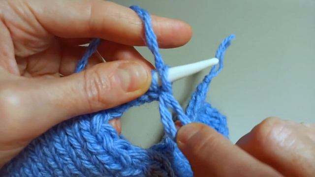 Тапочки спицами, следки ПРОСТЫЕ за 2 ЧАСА из толстой пряжи, мастер-класс для начинающих