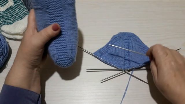 Простые следки на спицах без шва. №3 От скуки на все руки.Рукоделие.
