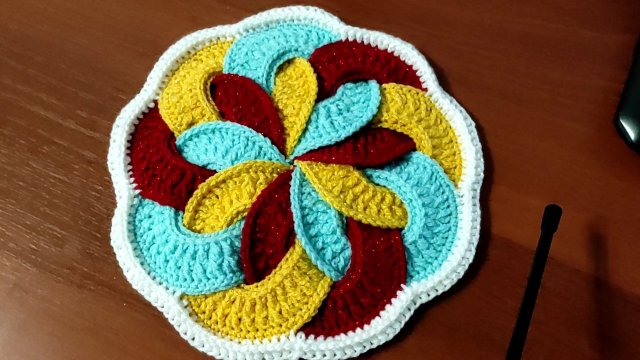 Подставка, салфетка ,,Японский цветок,, крючком. Видео для начинающих.