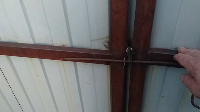 Запоры для ворот. Закрытие ворот простейшим способом без затрат.