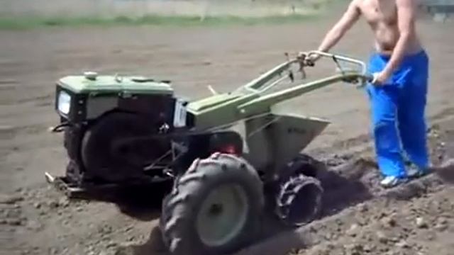 Дизельный мотоблок Shtenli G-180 работа с картофелесажалкой | AgroTema.by