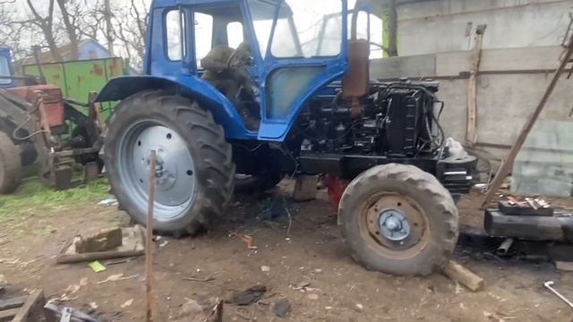 Поставил кабину, собрал трактор. Первый запуск мтз-80