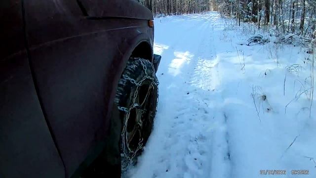 Цепи противоскольжения.Тест на ниве ВАЗ 21213 (резина кама flame 205/70 r16). Воскресная покатушка