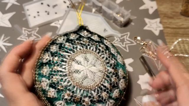 МК НОВОГОДНИЙ ШАР ОБТЯНУТЫЙ БАРХАТОМ МЕДАЛЬОН 2023