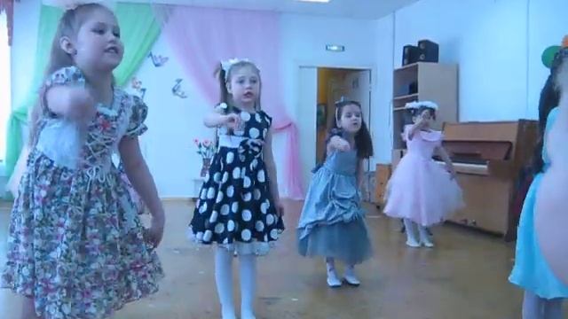 Танец заводных кукол (Ключик сделал чик-чик-чик)