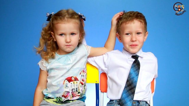 Дети едут в деревню. Корова. Катер. МанкиТайм.