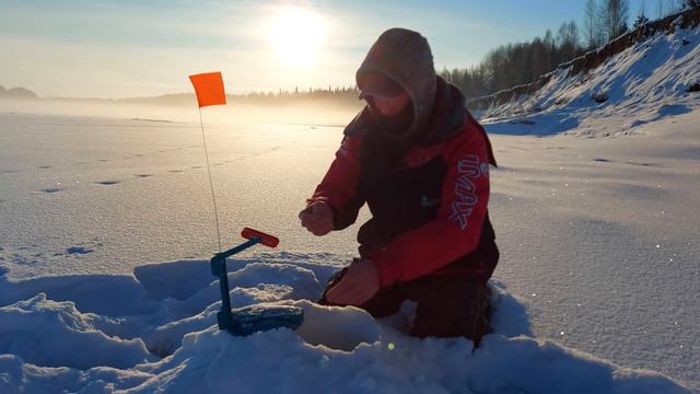 Рыбалка на Иртыше зимой Жерлицы Часть 1