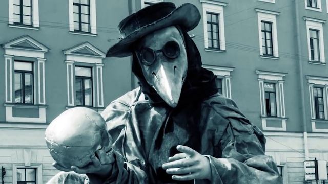 Зачем чумные доктора средневековья носили маски в виде клюва?