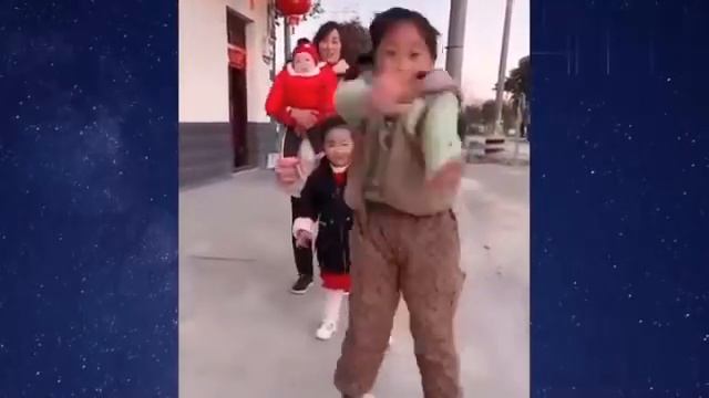 7-летняя китаянка танцует так, что позавидует любой взрослый