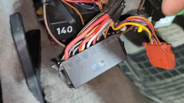 VW T4 подключаем штатные туманки и используем как ДХО.