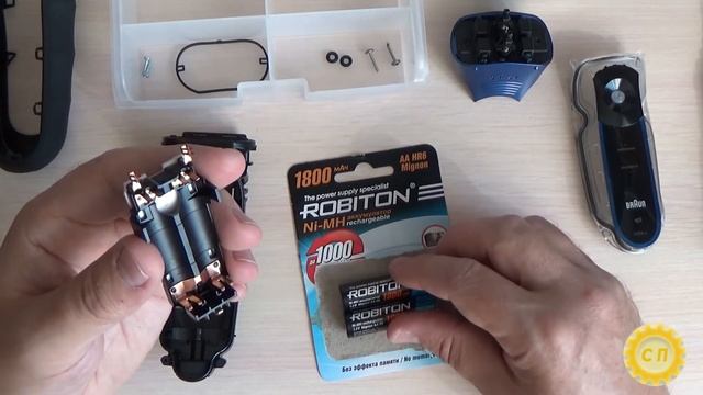 Как быстро заменить аккумуляторы на электробритве.