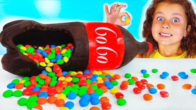 Милана и папа шоколад и сода челлендж