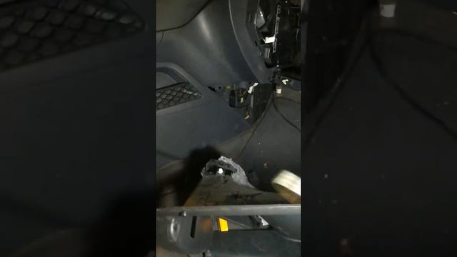 Пежо 3008 Разборка мотора отопителя и замена салонного фильтра