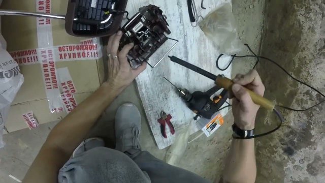 как починить подголовник хендай экуус