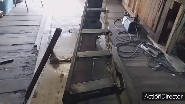 Вырезаем окна в раме бурана!