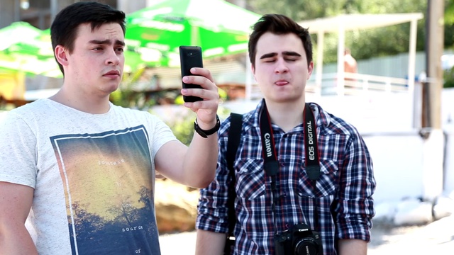 Короче говоря, мы решили пофоткаться