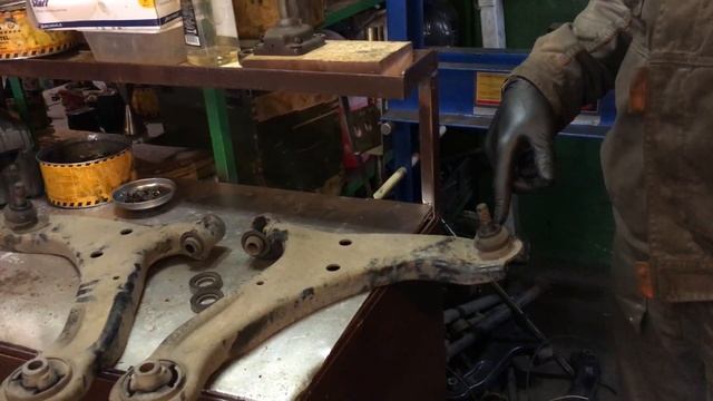 Suzuki Grand Vitara одна из причин вибрации и плохой управляемости.