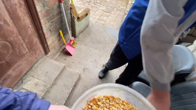 24 ЧАСА У РОДИТЕЛЕЙ И МЛАДШЕГО БРАТА! У ПАПЫ ОТХОДНЯК! ЗЛОЙ? (Часть 2 ) Виталий Зеленый? ВЛОГ!