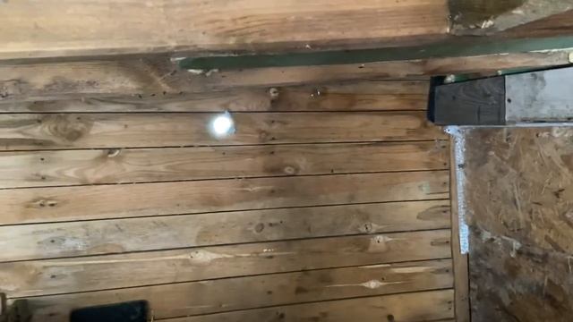 Как установить вытяжку, вентиляцию в сарае у кур и животных