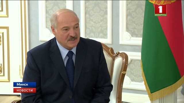 Президент Беларуси встретился с послом Вьетнама