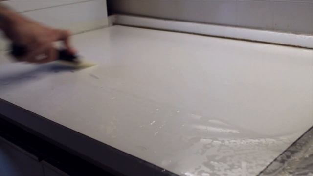 Защита рабочей поверхности кухни/DIY оклейка кухонной столешницы/Прозрачная матовая пленка