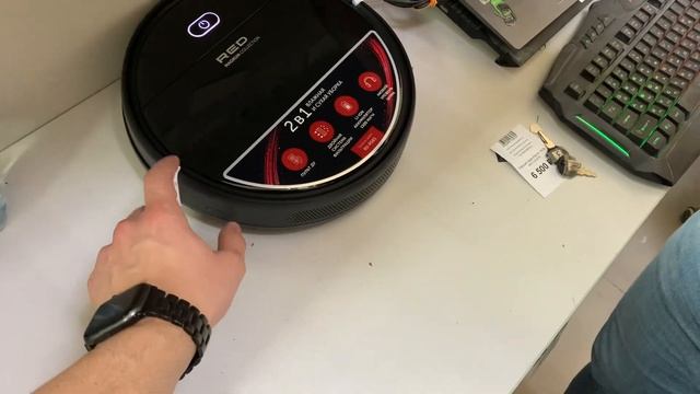 Робот пылесос RED