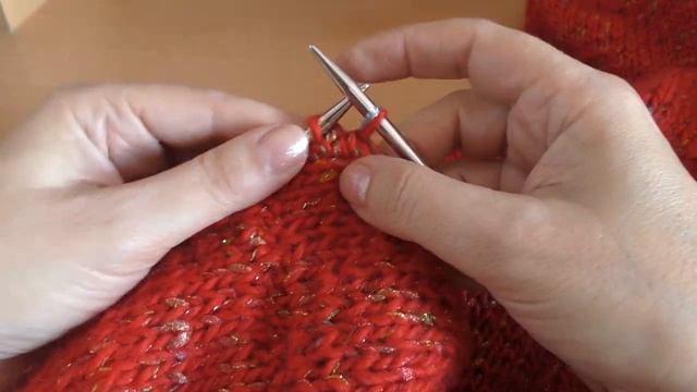 Вязание рукава сверху спицами. Имитация втачного рукава. Мастер класс.