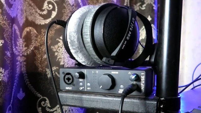 Студийные стереонаушники наушники Beyerdynamic DT 770 PRO 250 Ом