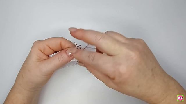 Уникальное приспособление для заточки иголок и булавок. Швейные уловки и хитрости