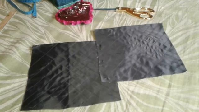 Как поставить заплаты на колени. Ремонт рабочих брюк.