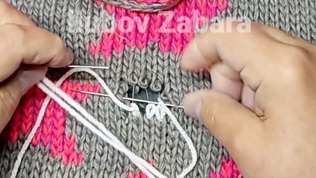 КАК ЗАШИТЬ ДЫРКУ В СВИТЕРЕ. ВОССТАНОВИТЬ ВЯЗАНОЕ ПОЛОТНО ИГОЛКОЙ. БЕЗ КРЮЧКА