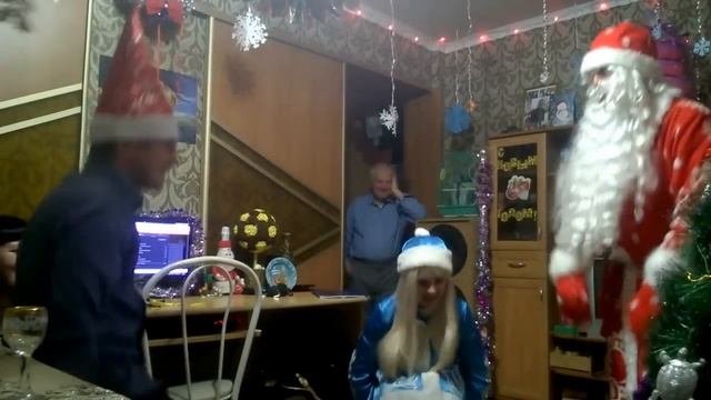 Дед Мороз пришел к нам в гости