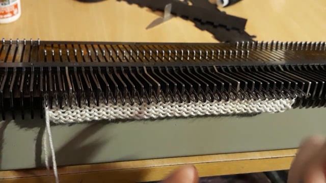 Вязальная машина Нева-2. Обзор машины. Начало работы.