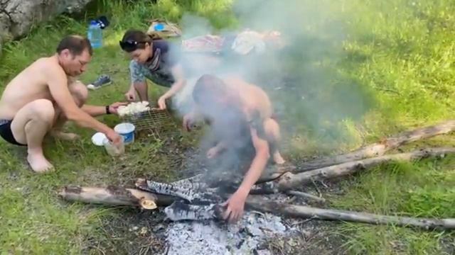 День Рождения Безумного Паши  полное видео Иришка,Олег Монгол,Саня Бык