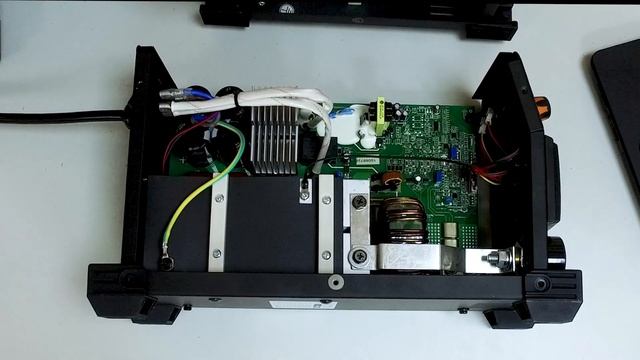 Сварочные инверторы Сварог Real. Плюсы, минусы, тесты.