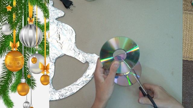 как сделать уличную ёлочную игрушку