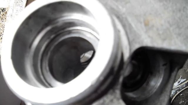 Разборка рулевой рейки т4