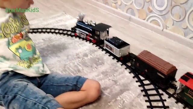 Распаковка. Обзор детской железной дороги.