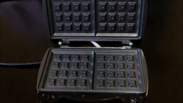 Бисквитные вафли в мультипекаре Редмонд. Рецепт для вафельницы и бисквитного печенья в духовке!