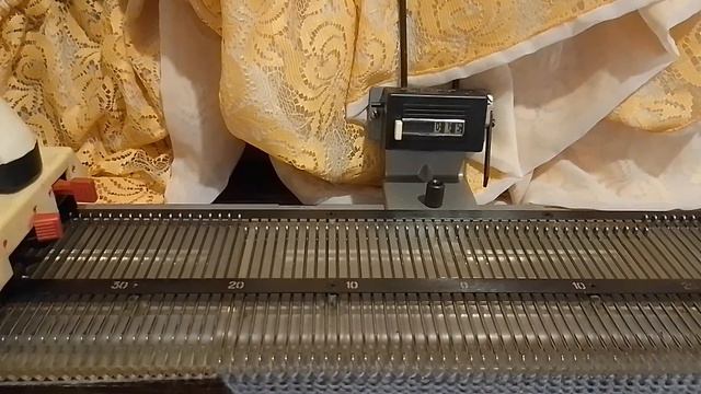 краткий обзор вязальной машины Нева 5