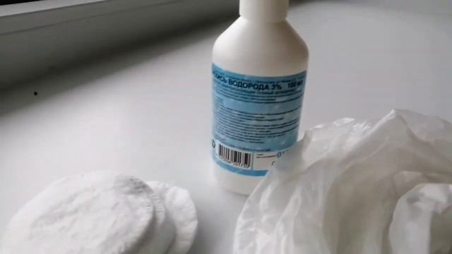 Пластиковые окна. Отмываем откосы, панели, подоконники от тёмных пятен.