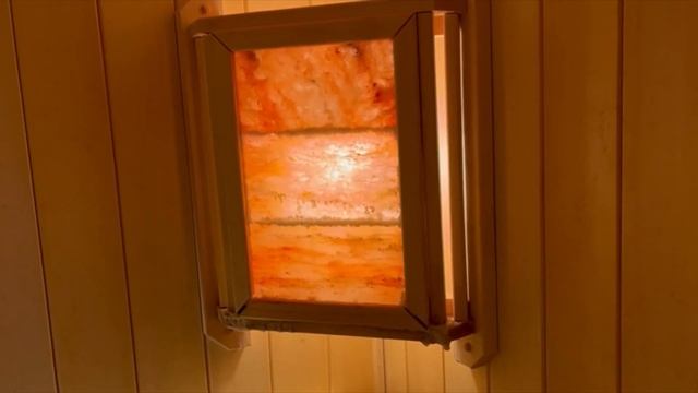 Светильник для бани из гималайской соли. Почему мы не рекомендуем для влажных парилок