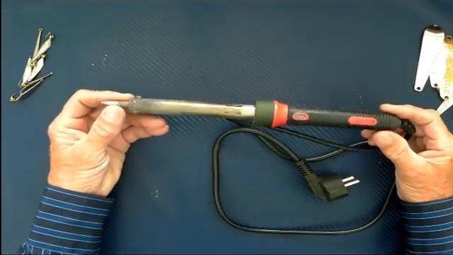 ЧЕМ ПАЯТЬ БЛЕСНЫ /простое приспособление для пайки блесен.